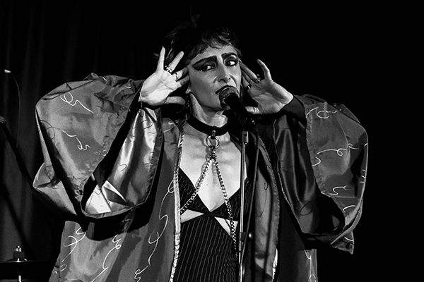 Dixie and the bang she is